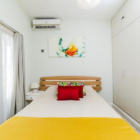 Beachcove Apartment 9 In Pereybere Pereybere Beach Екстер'єр фото