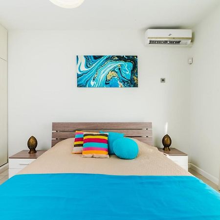 Beachcove Apartment 9 In Pereybere Pereybere Beach Екстер'єр фото