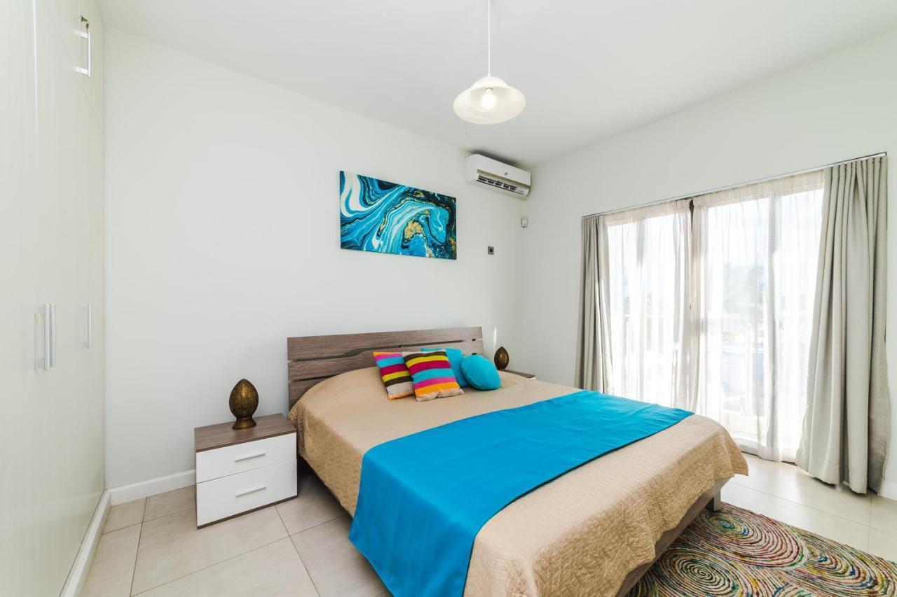 Beachcove Apartment 9 In Pereybere Pereybere Beach Екстер'єр фото