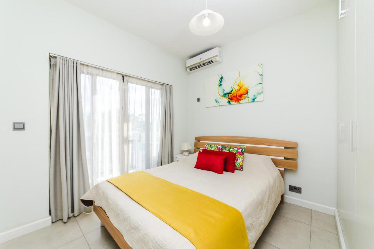 Beachcove Apartment 9 In Pereybere Pereybere Beach Екстер'єр фото
